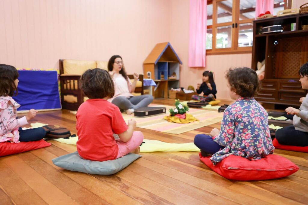 Crianças São Mais Felizes em Escolas Waldorf